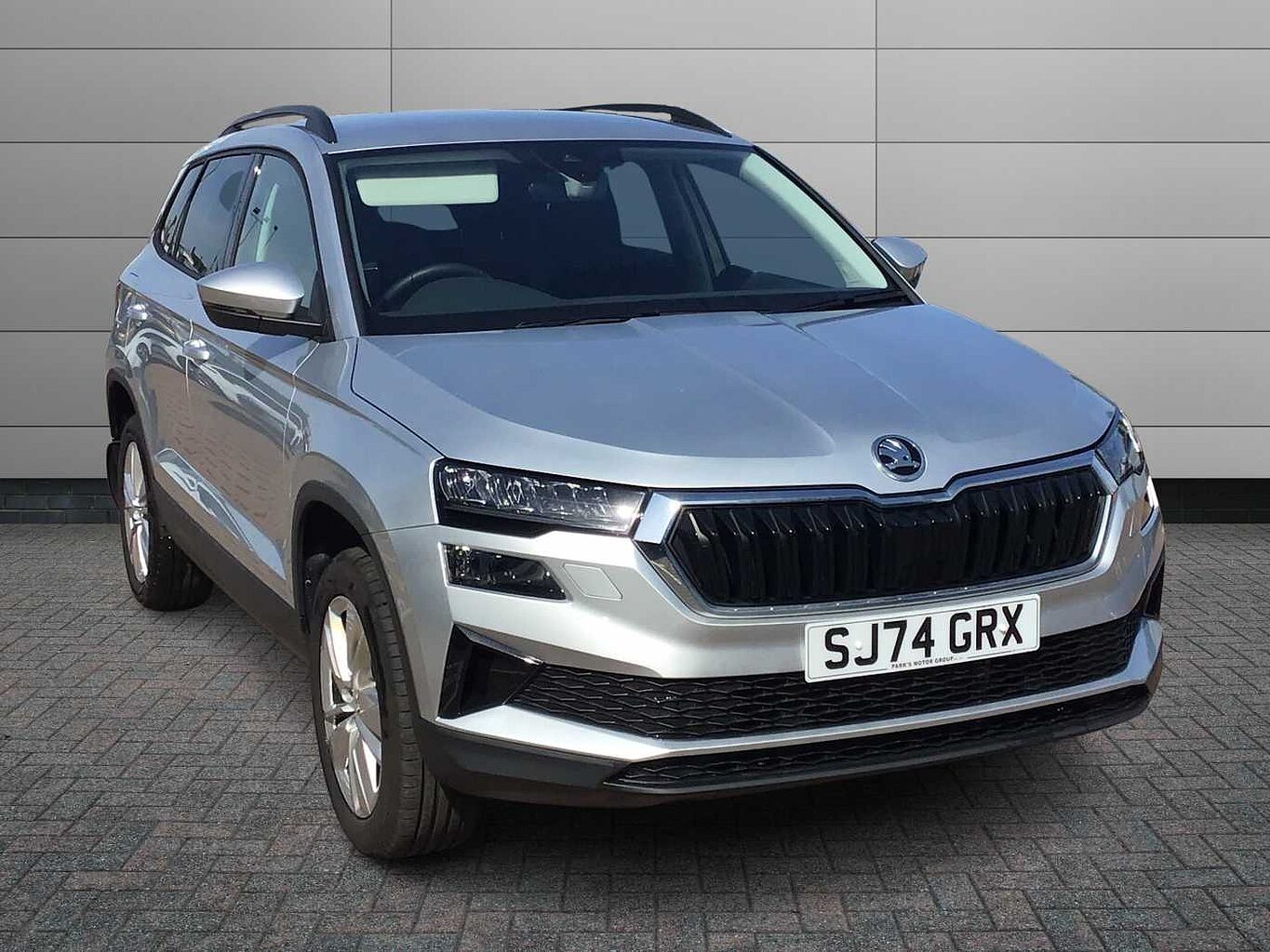 SKODA Karoq Estate 1.0 TSI 116 SE Drive 5dr