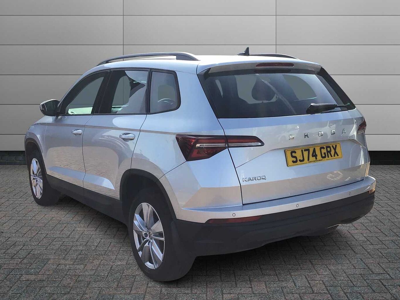 SKODA Karoq Estate 1.0 TSI 116 SE Drive 5dr